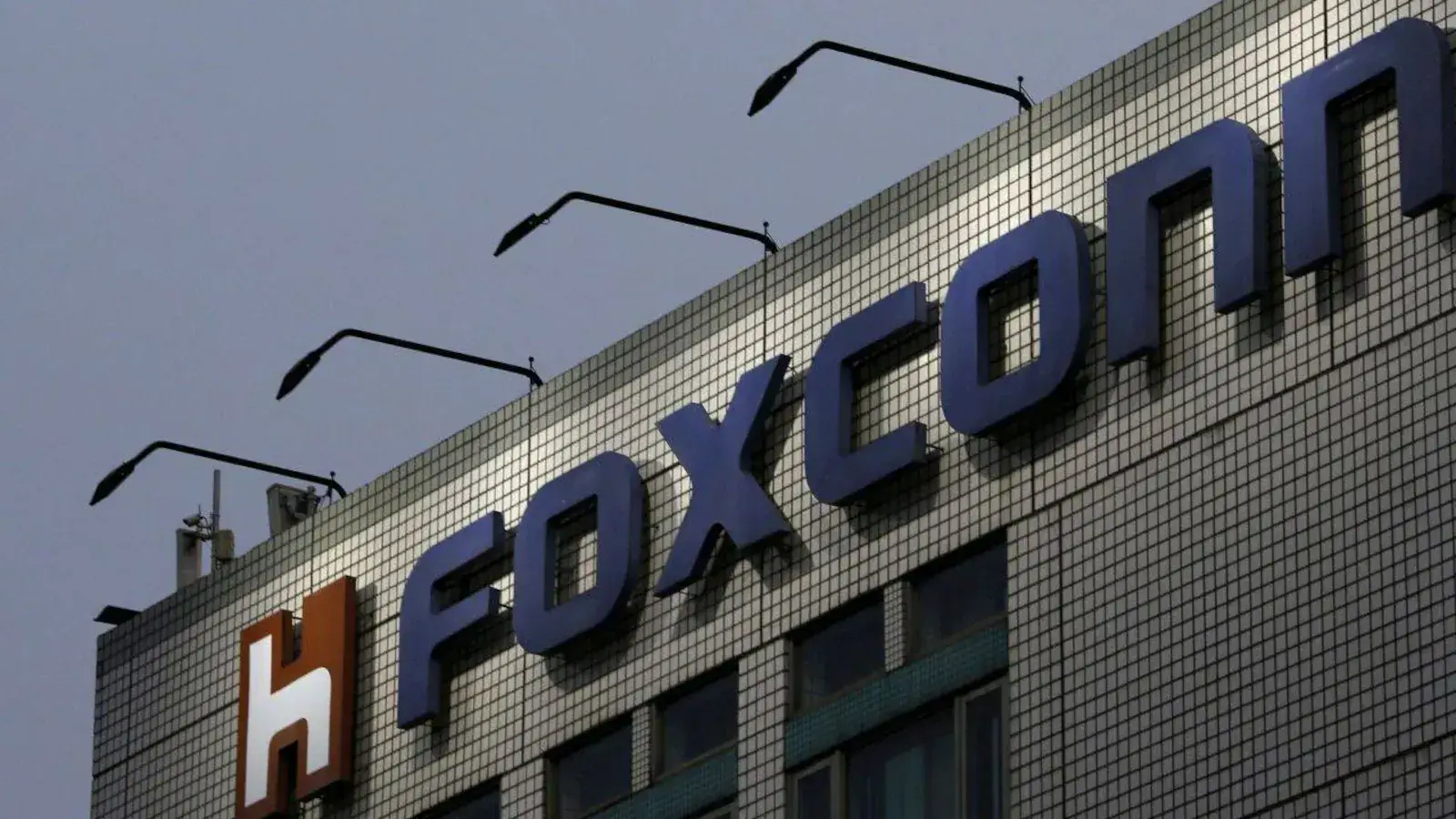 Foxconn Hit by Cyberattack, Nitrogen Ransomware Gang Claims Involvement